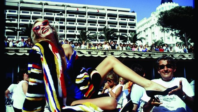 Jerry Hall and Helmut Newton, Cannes by David Bailey, 1983 © David Bailey