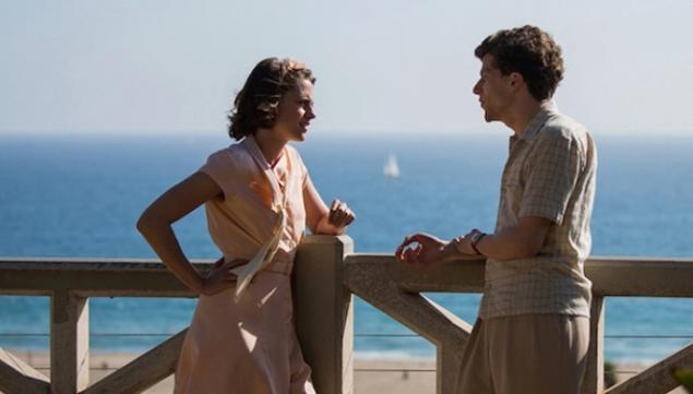 Kristen Stewart and Jesse Eisenberg in Woody Allen's Cafe Society 