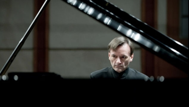 Stephen Hough, photo by Sim Canetty-Clarke