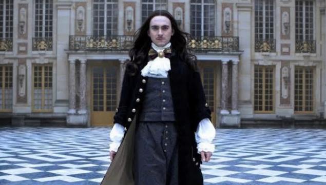 New series Versailles