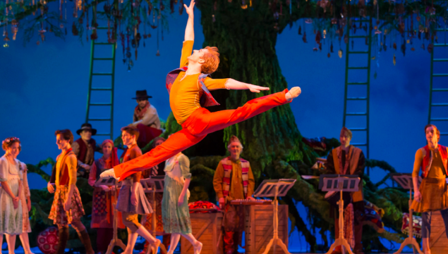 Steven McRae as Florizel in the Royal Ballet's The Winter's Tale (photo by Johan Persson)