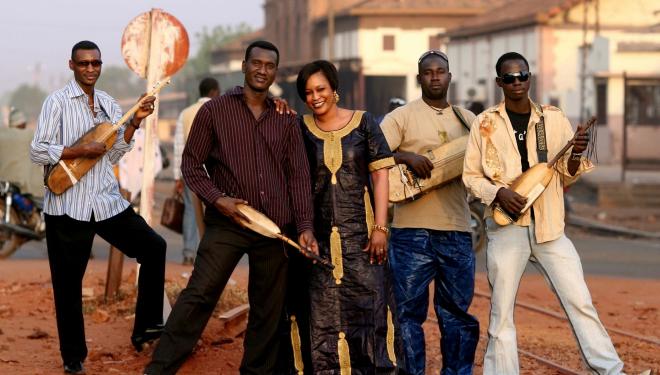 Taj Mahal and Bassekou Kouyate