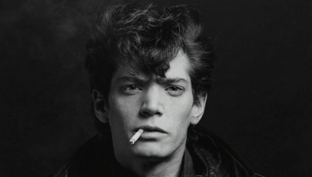 Robert Mapplethorpe Self Portrait 1980 Black and white silver gelatin print,  ARTIST ROOMS © Robert Mapplethorpe Foundation.