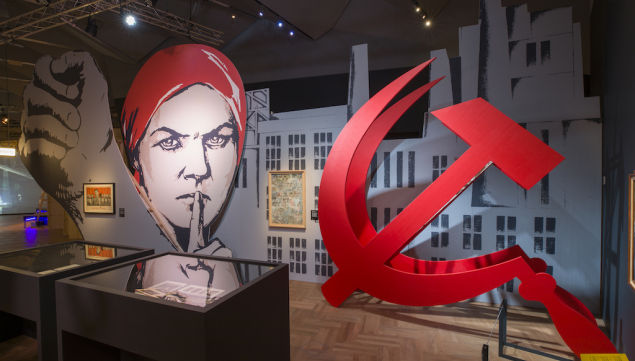 Opera Passion, Power and Politics installation image (c) Victoria and Albert Museum, London.