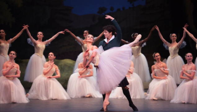 ENB, Jurgita Dronina & Isaac Hernandez in La Sylphide, photo Laurent Liotardo