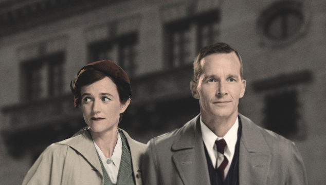 Jim Sturgeon & Isabel Pollen as Alec & Laura, stars of Brief Encounter. Credit: Simon Turtle