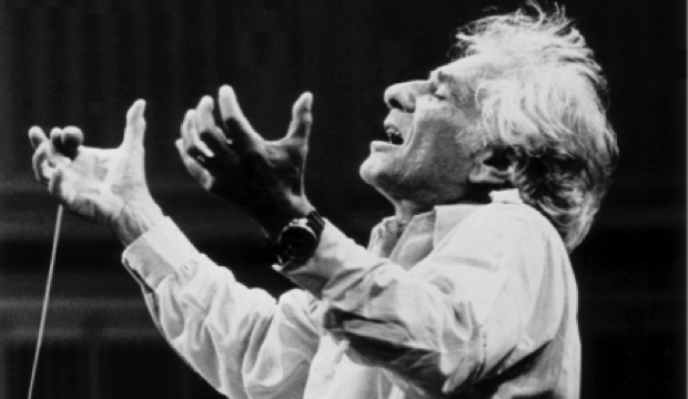 Leonard Bernstein, photo Paul de Hueck, c/o Leonard Bernstein Office Inc.