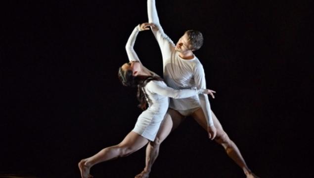 Phoenix Dance Theatre's Mixed Bill, Royal Opera House