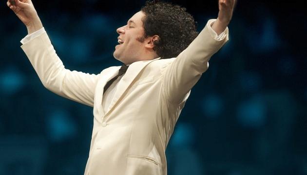 Gustavo Dudamel is reunited with the Simón Bolivar Orchestra