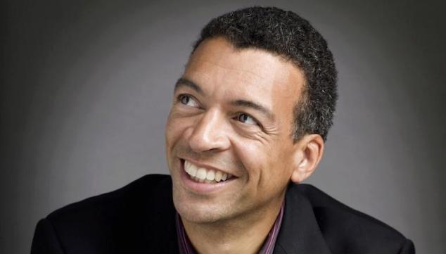 Bach Remixed includes two cantatas sung by Roderick Williams and his own composition Enough, for solo oboe