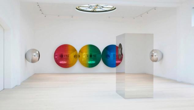 Installation View. Photographer: Dave Morgan, Artwork © Anish Kapoor, courtesy Lisson Gallery