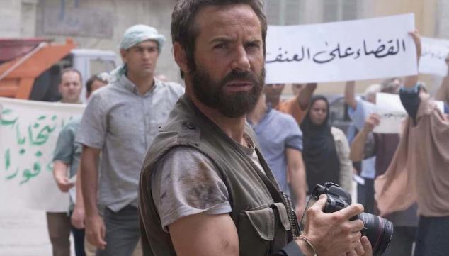 Alessandro Nivola as Lee Berger in Chimerica, Channel 4