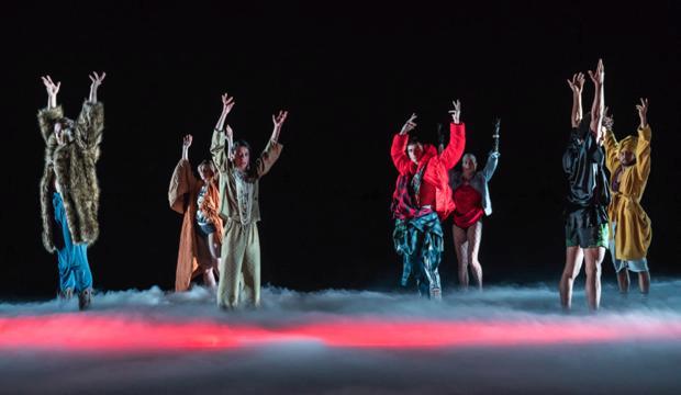 Rambert, Rouge, photo Johan Persson