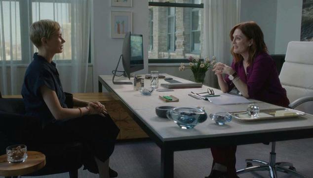 Michelle Williams and Julianne Moore in After the Wedding