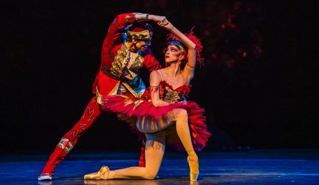 The Royal Ballet, The Firebird, Yasmine Naghdi, Edward Watson (c) ROH 2019 photo Tristram Kenton