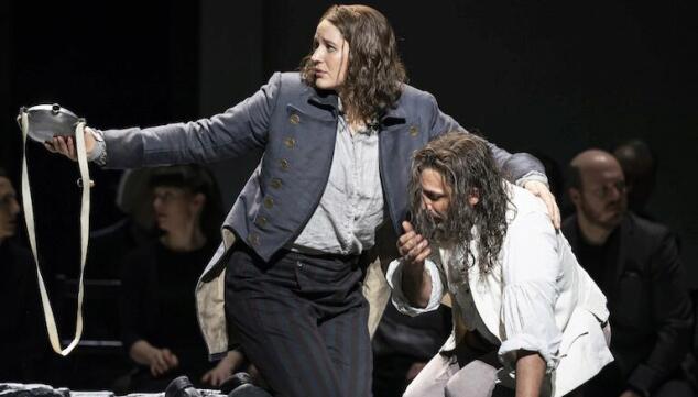 Lise Davidsen in the title role with Jonas Kaufmann as Florestan in Fidelio. Photo: Bill Cooper