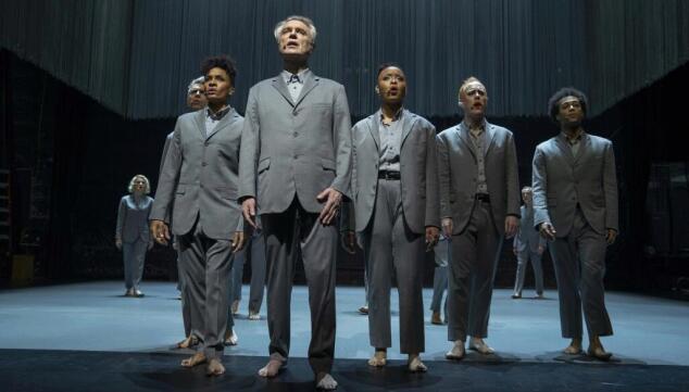 David Byrne in American Utopia (Photo: image.net)