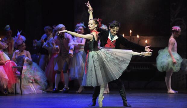 Katja Khaniukova and Jeffrey Cirio in Manon. Photo: Laurent Liotardo