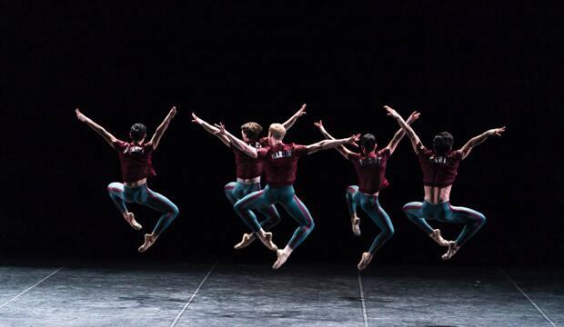 ENB dancers in Forsythe's Playlist (Track 1, 2) © Bill Cooper