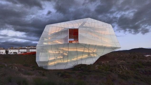 Plasencia Auditorium and Congress Centre, Caseres, Spain 2005/2013, courtesy Hisao Suzuki