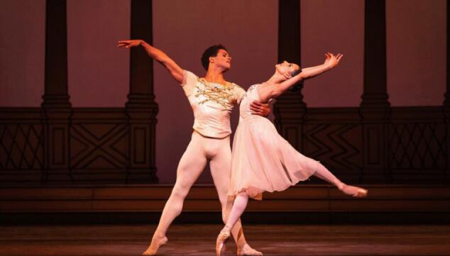 Marcelino Sambé and Francesca Hayward in Rhapsody © 2022 ROH Photo: Helen Maybanks