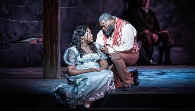 Angel Blue as Tosca and Russell Thomas as Cavaradossi in Tosca. Photo: Marc Brenner
