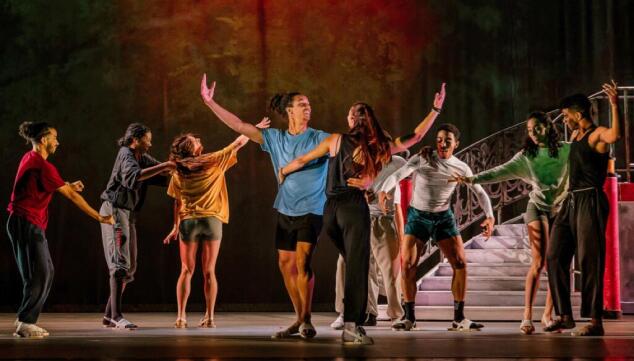 Artists of Acosta Danza & Acosta Danza Yunior in rehearsal for Nutcracker in Havana. Photo: Tatum Reid