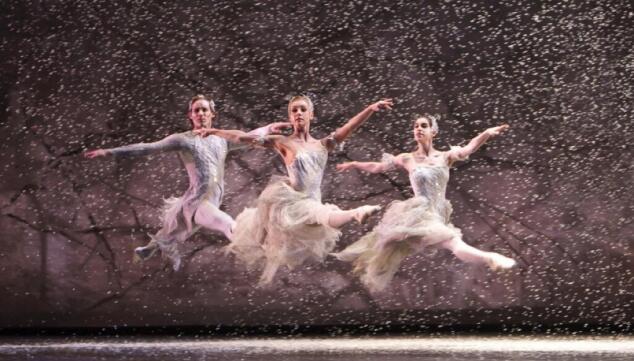 BRB The Nutcracker, Anniek Soobroy and Marion Rainer as Snowflakes and Steven Monteith as a Wind. Photo: Bill Cooper