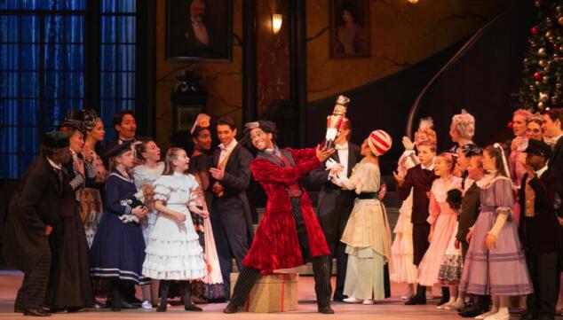  Junor Souza as Drosselmeyer and English National Ballet in Aaron S. Watkin and Arielle Smith's Nutcracker © Photography by ASH