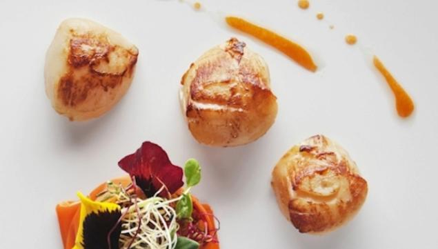 Scallops in Olive Oil by Ametsa