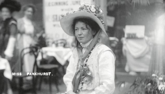 Christina Broom photographer Christabel Pankhurst at the International Suffragette Fair, Chelsea 1912 Photo © Museum of London