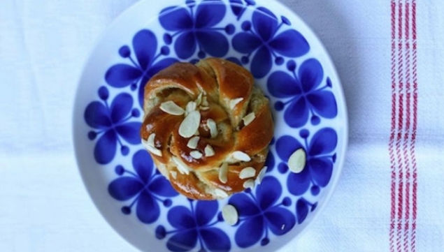 Vanilla and Cardamom Knot recipe: the SkandiKitchen