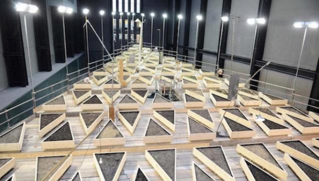 Turbine Hall Tate Modern Installation 2015: Abraham Cruzvillegas