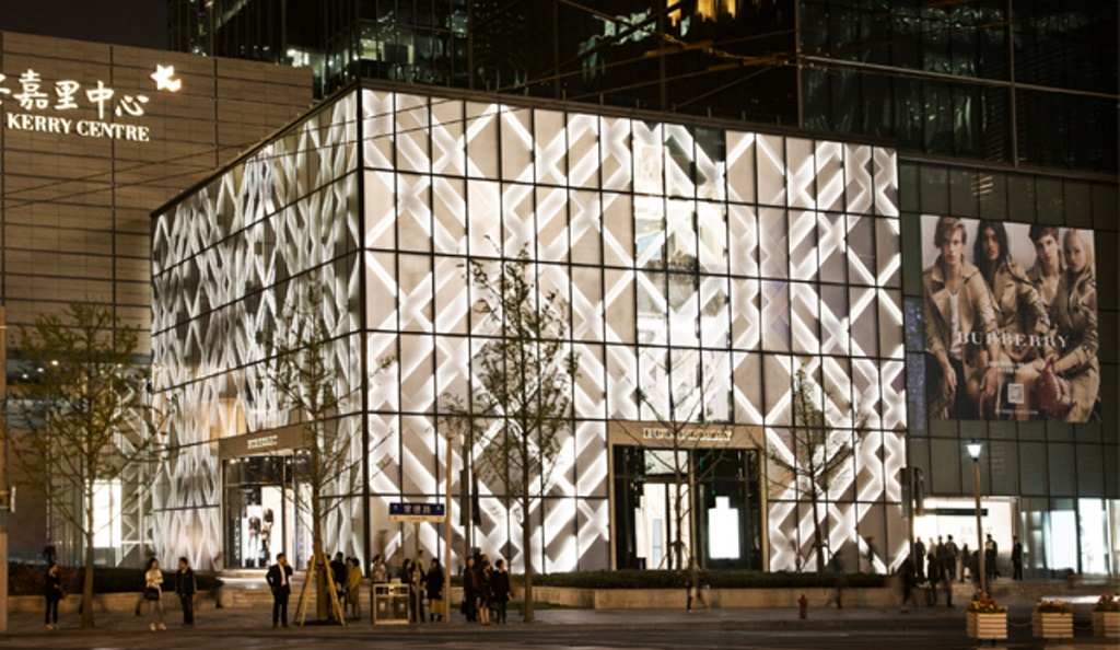 2014 – Shanghai flagship store