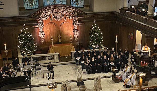 Carols for Shoppers, St James's, Piccadilly